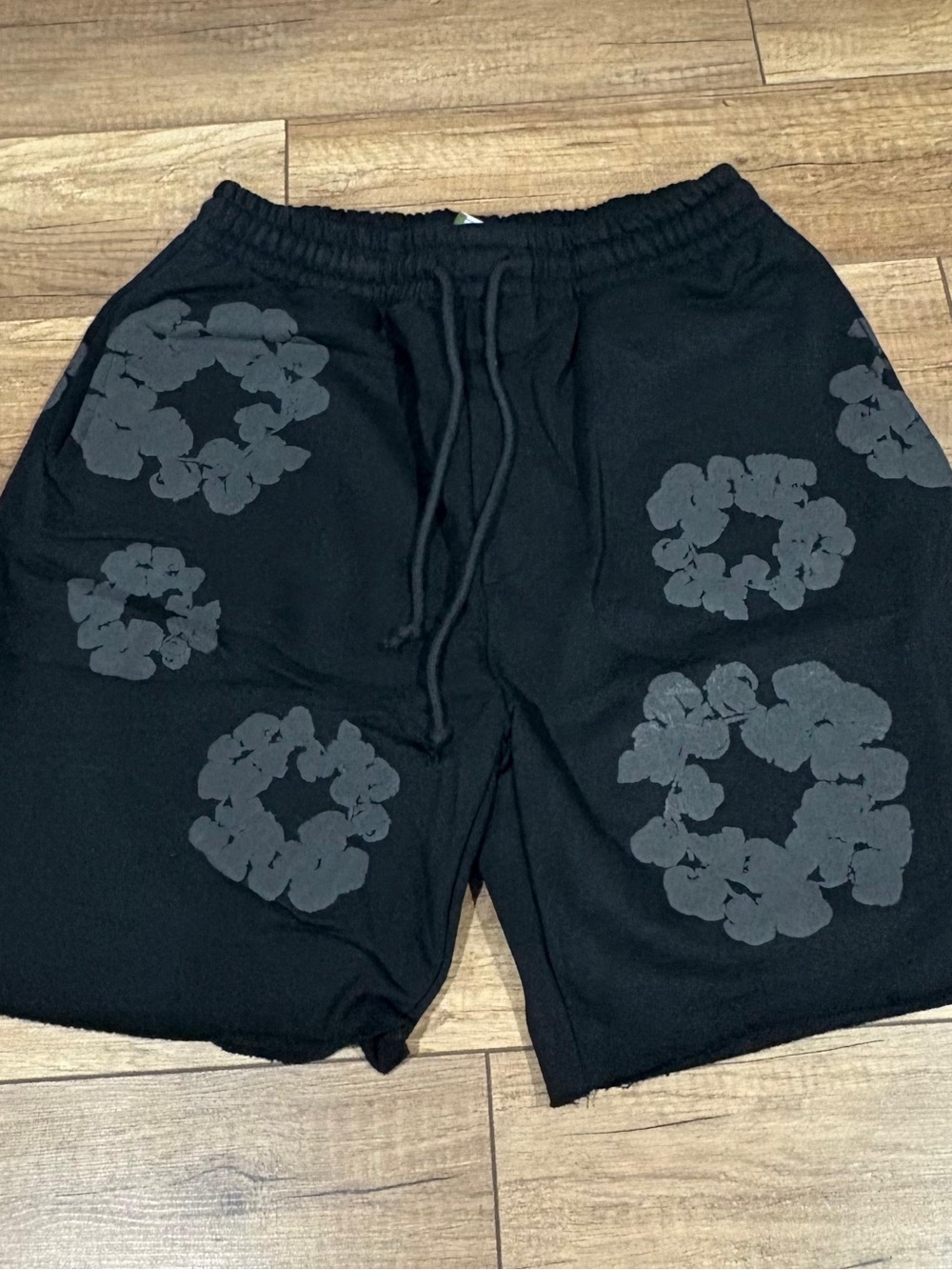 Denim Tear Black Gray Monochrome Shorts Flowers Mens Size XL,L,M,S Brand New